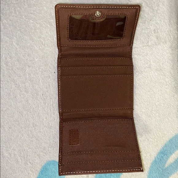 Wallet - Picture 2 of 5